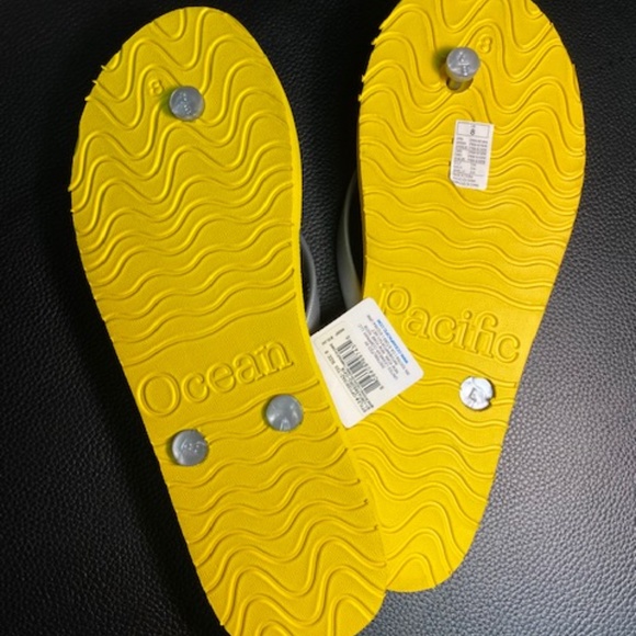 OP Ocean Pacific Women’s Summer Flip Flops- NWT - Picture 3 of 3
